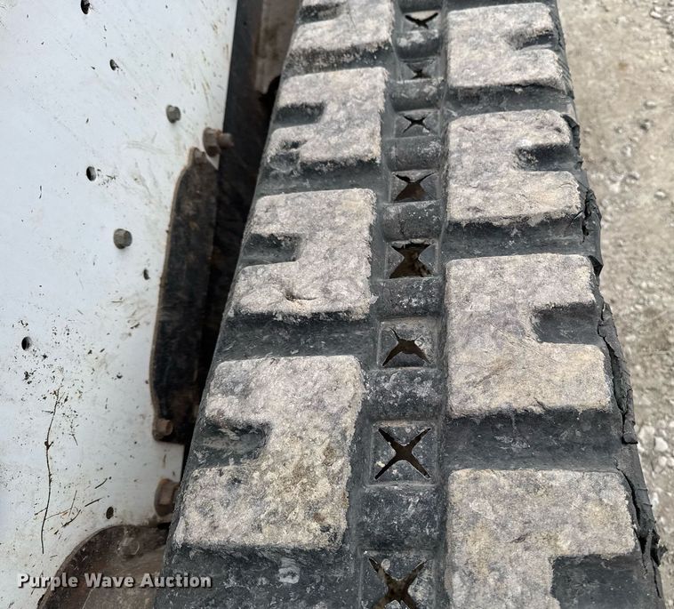 image for item DT0517 2016 Bobcat T650 tracked skid steer loader