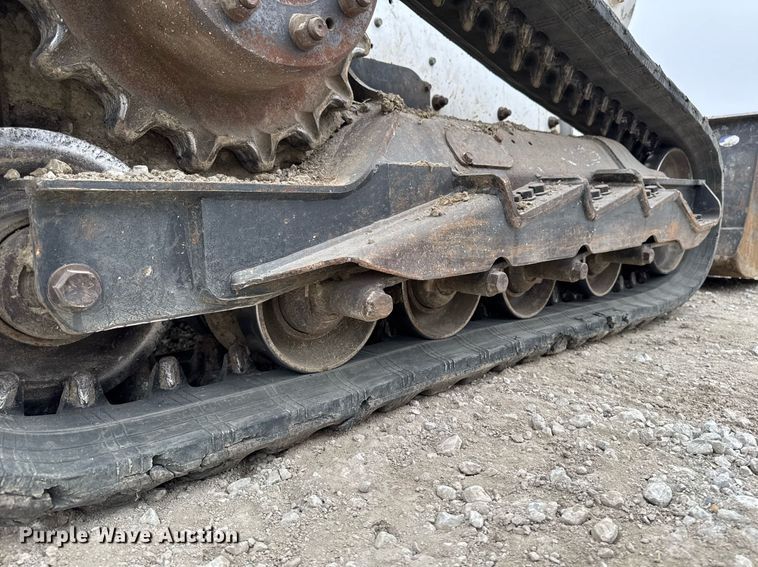 image for item DT0517 2016 Bobcat T650 tracked skid steer loader