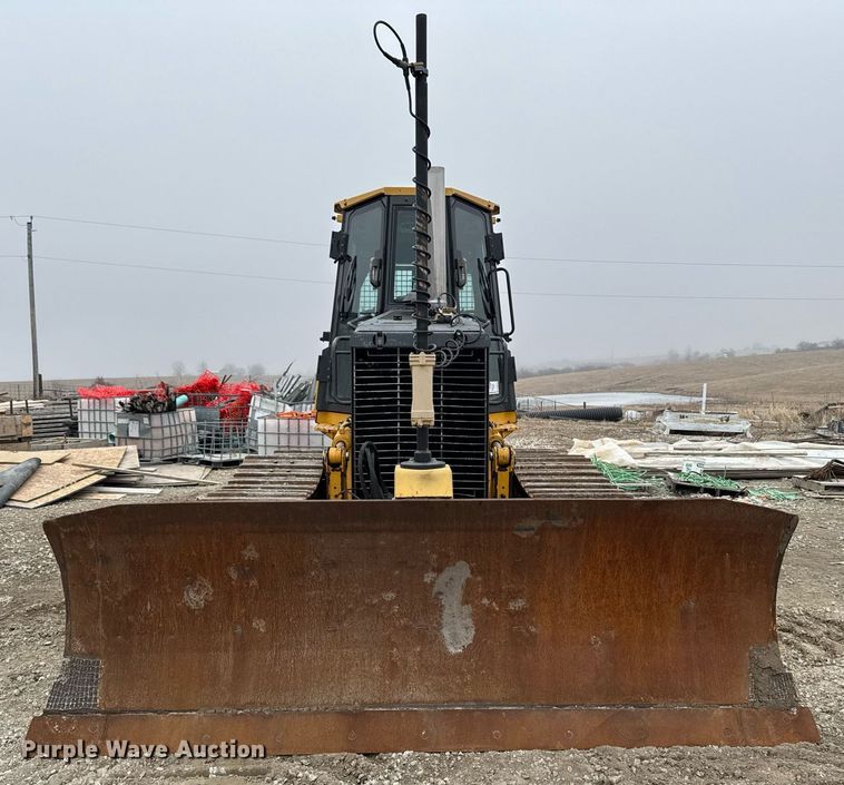 image for item DT0518 2008 John Deere 700J LGP dozer