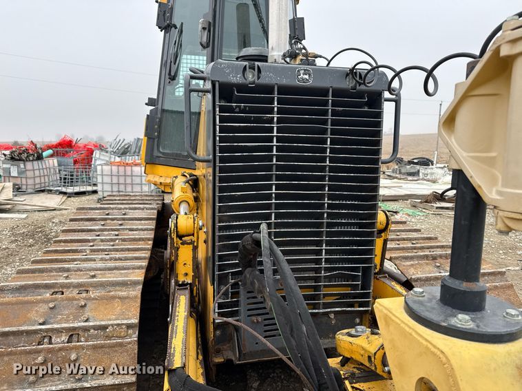 image for item DT0518 2008 John Deere 700J LGP dozer
