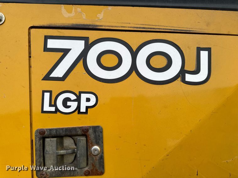 image for item DT0518 2008 John Deere 700J LGP dozer