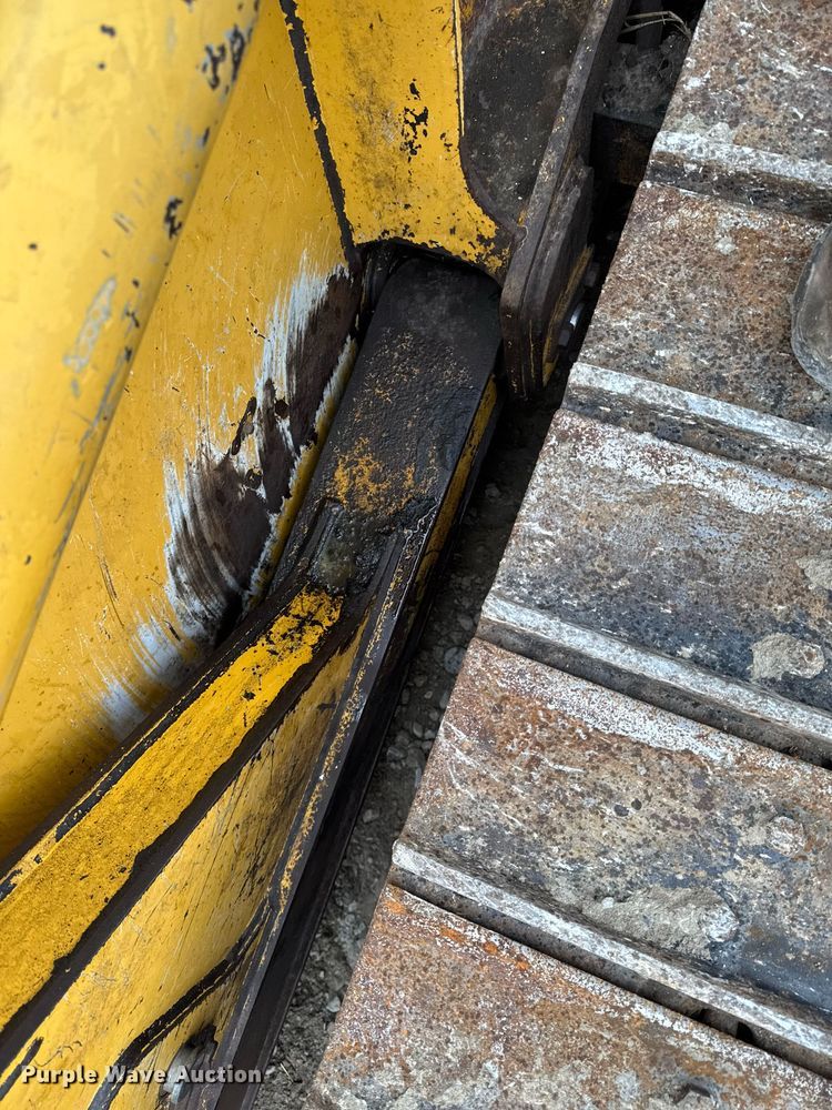 image for item DT0518 2008 John Deere 700J LGP dozer