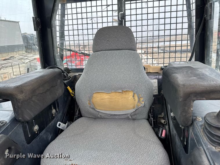 image for item DT0518 2008 John Deere 700J LGP dozer