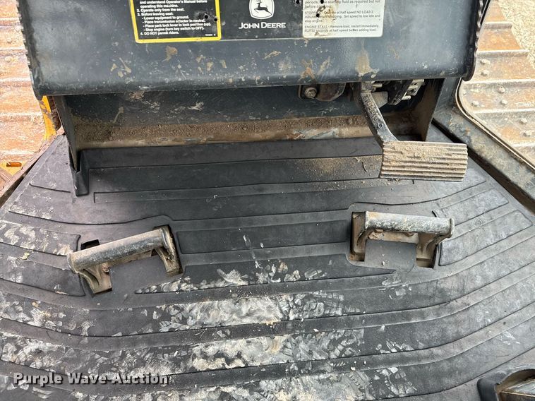 image for item DT0518 2008 John Deere 700J LGP dozer