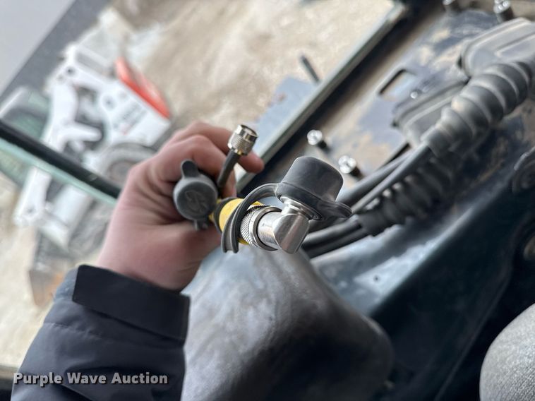 image for item DT0518 2008 John Deere 700J LGP dozer