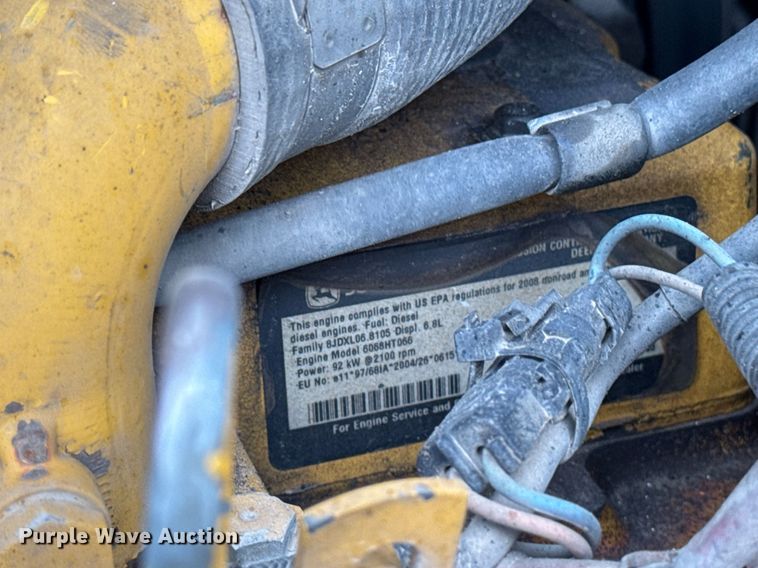 image for item DT0518 2008 John Deere 700J LGP dozer