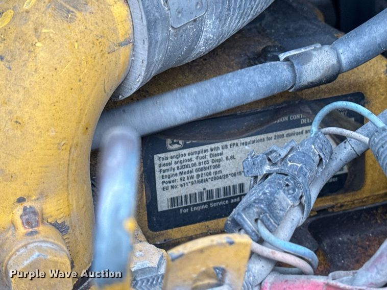 image for item DT0518 2008 John Deere 700J LGP dozer