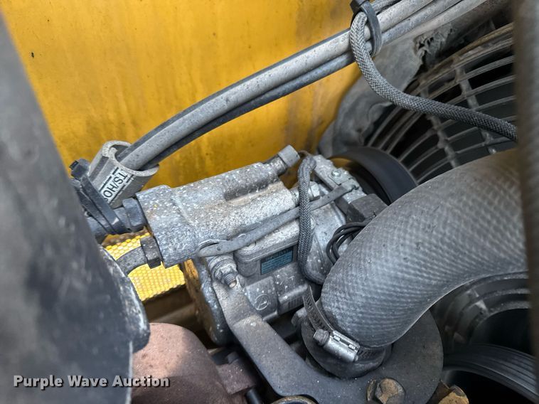 image for item DT0518 2008 John Deere 700J LGP dozer