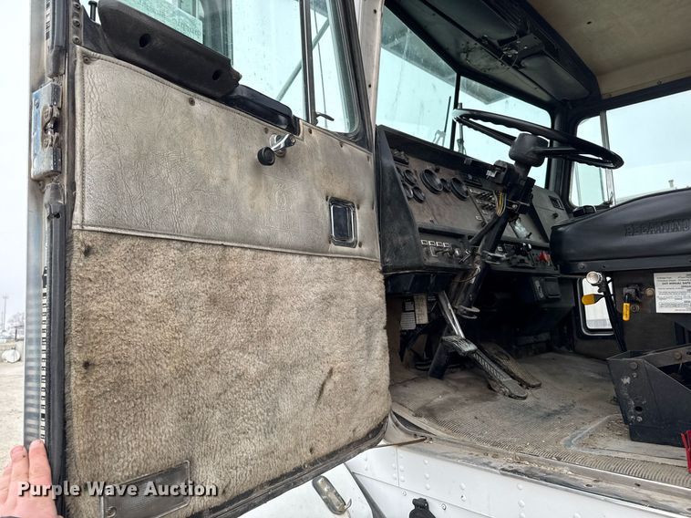 image for item DT0519 1989 Kenworth T400A truck cab and chassis with tree spade