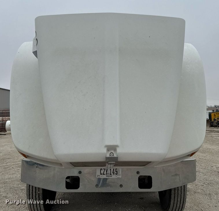 image for item DT0519 1989 Kenworth T400A truck cab and chassis with tree spade