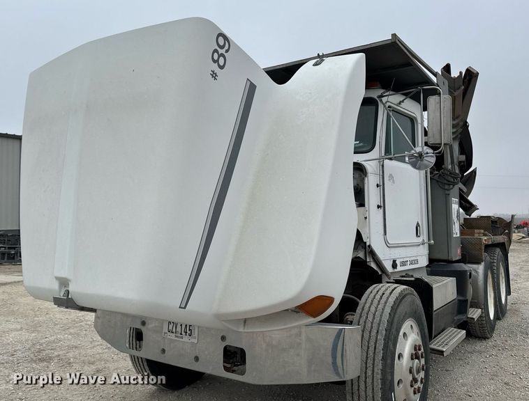 image for item DT0519 1989 Kenworth T400A truck cab and chassis with tree spade