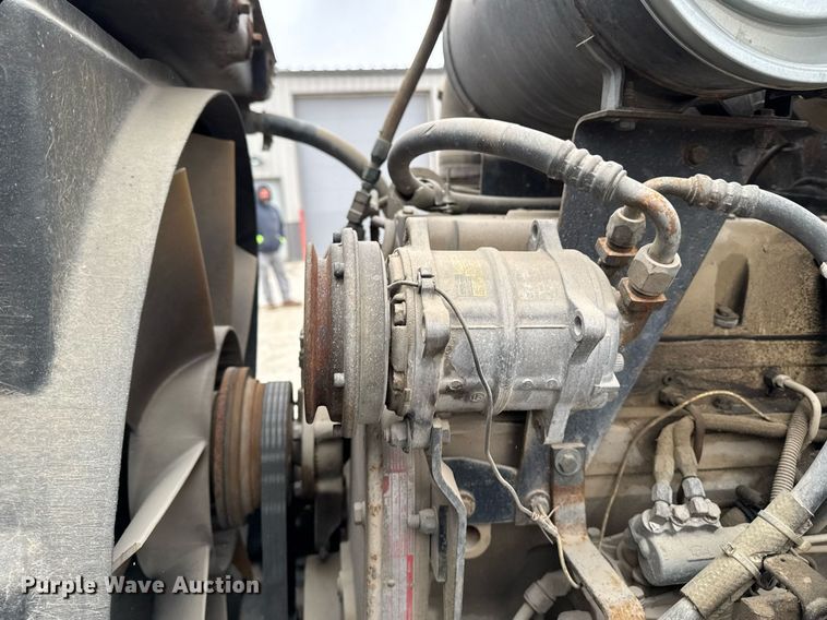 image for item DT0519 1989 Kenworth T400A truck cab and chassis with tree spade