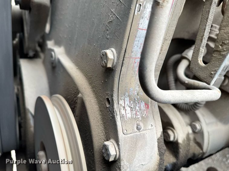 image for item DT0519 1989 Kenworth T400A truck cab and chassis with tree spade