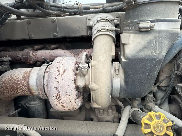 image for item DT0519 1989 Kenworth T400A truck cab and chassis with tree spade