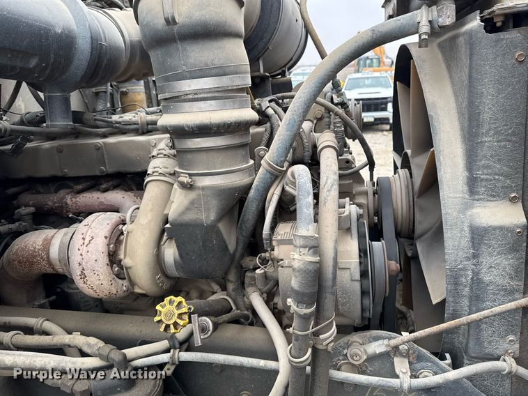 image for item DT0519 1989 Kenworth T400A truck cab and chassis with tree spade