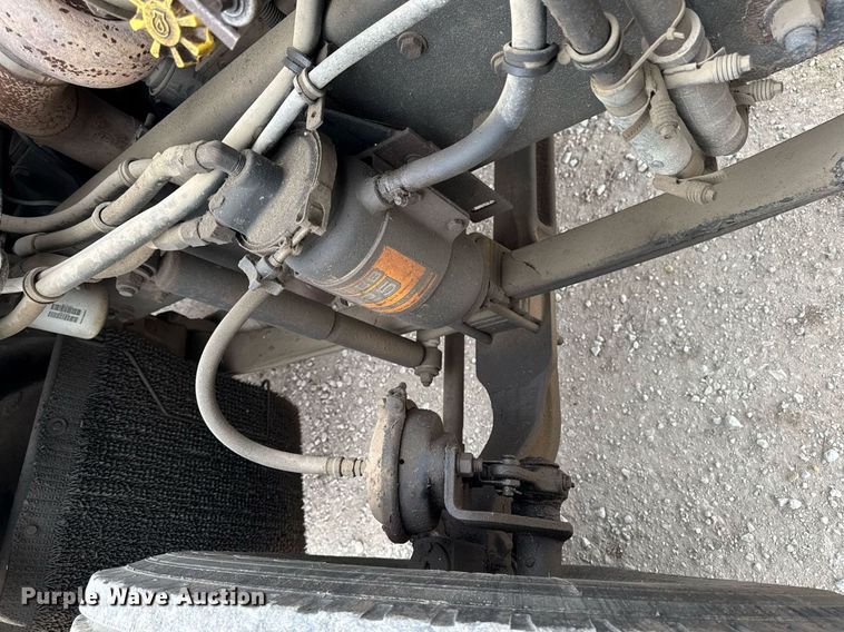 image for item DT0519 1989 Kenworth T400A truck cab and chassis with tree spade