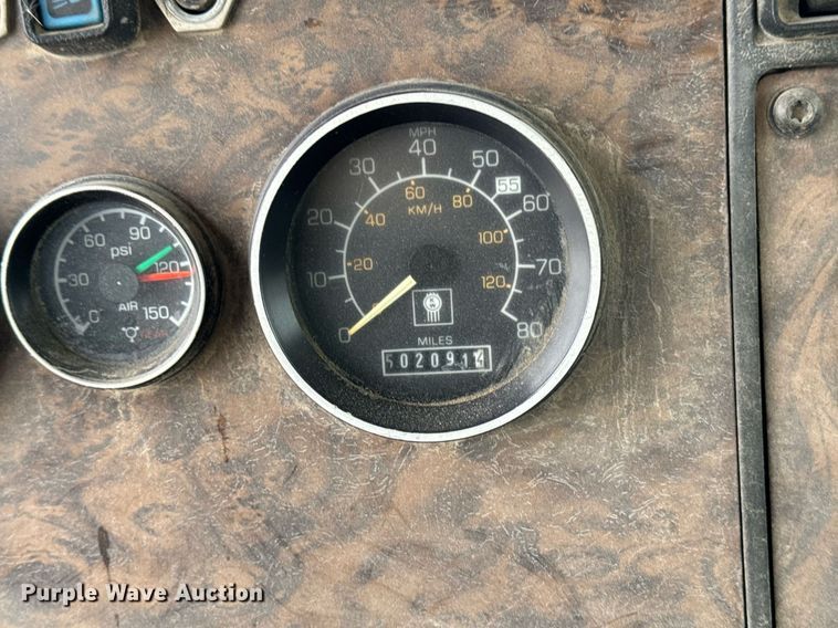 image for item DT0519 1989 Kenworth T400A truck cab and chassis with tree spade