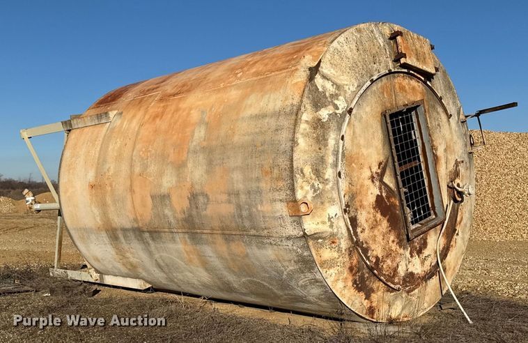 image for item DT0530 Concrete silo