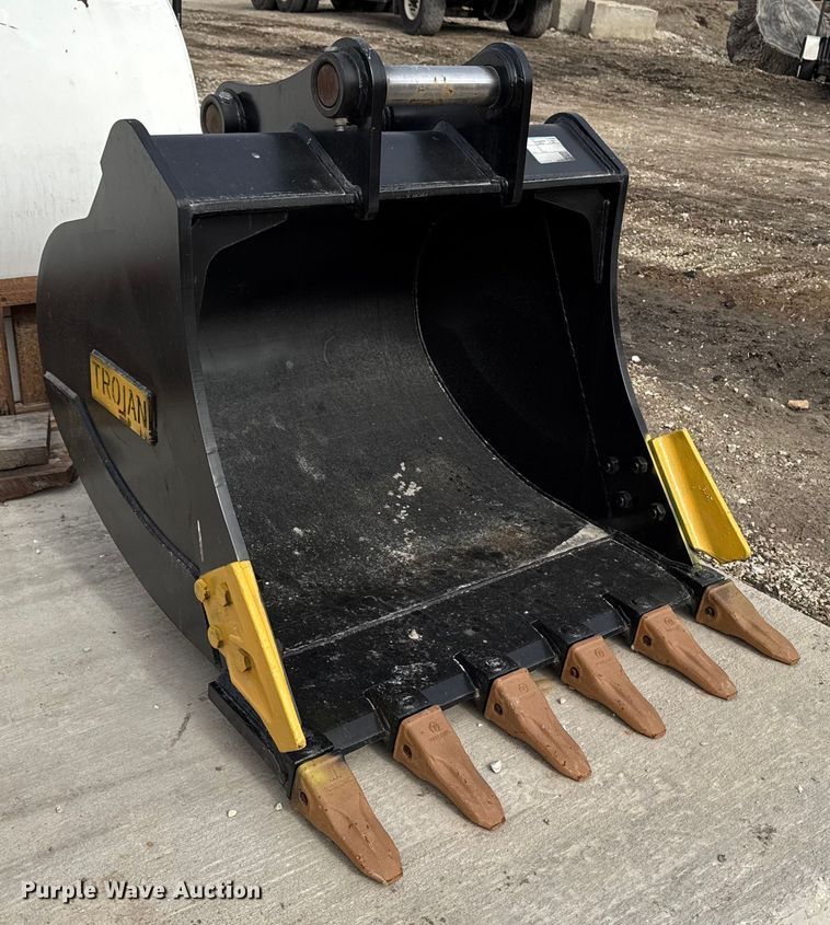 image for item DT0531 Trojan 12T-65 excavator bucket