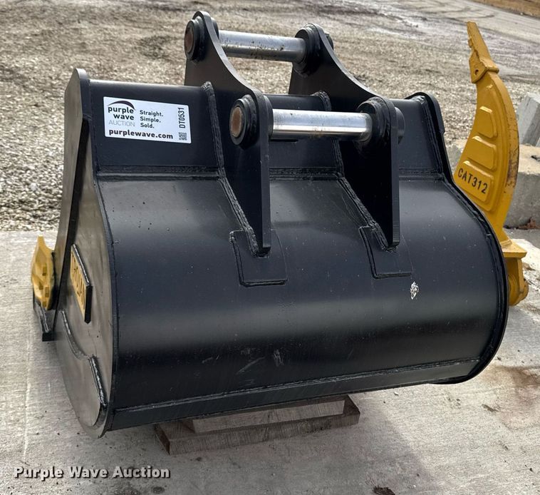 image for item DT0531 Trojan 12T-65 excavator bucket