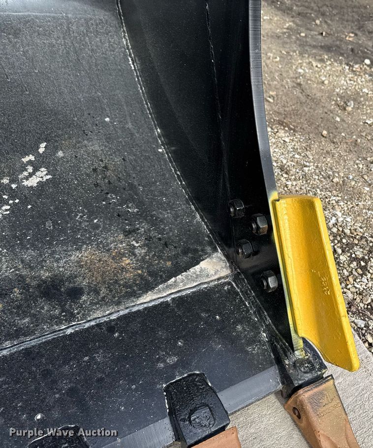 image for item DT0531 Trojan 12T-65 excavator bucket