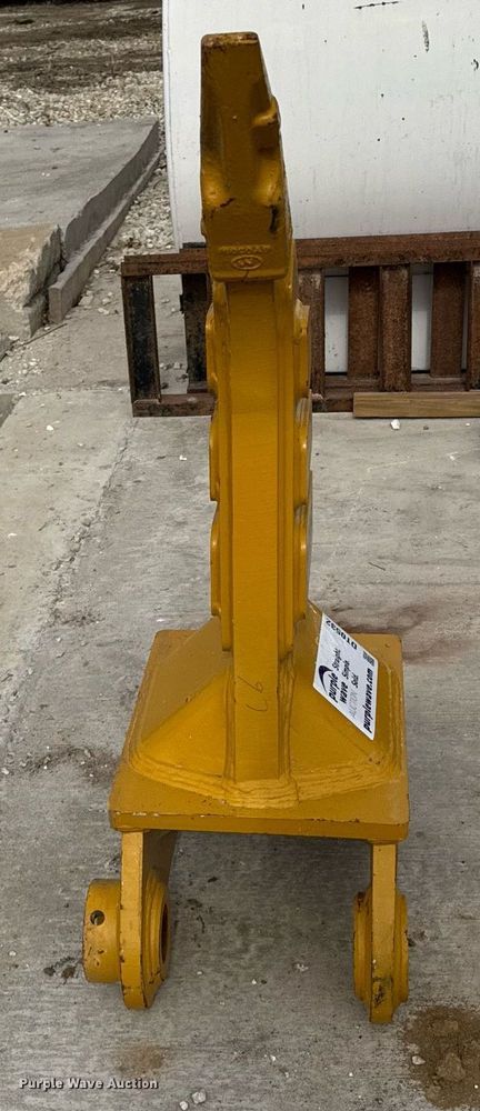 image for item DT0532 Teran excavator ripper attachment