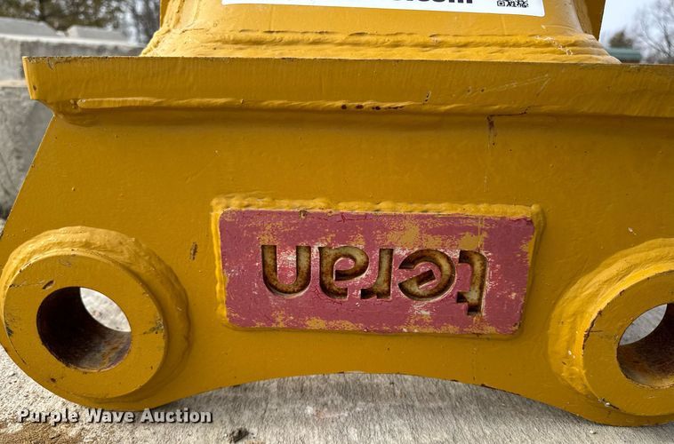 image for item DT0532 Teran excavator ripper attachment