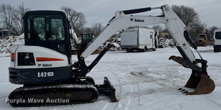 image for item DT0537 2018 Bobcat E42 mini excavator