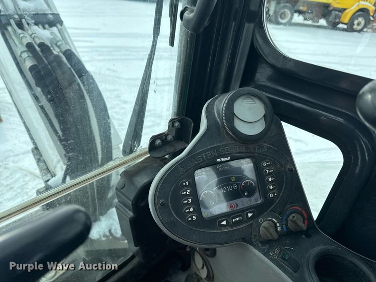 image for item DT0537 2018 Bobcat E42 mini excavator