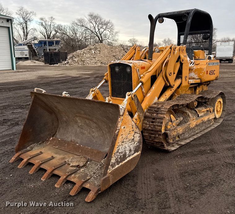 image for item DT0552 John Deere 450C track loader