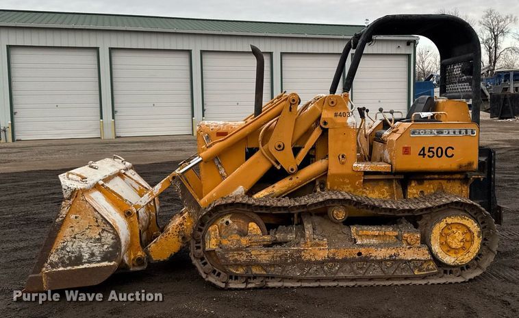 image for item DT0552 John Deere 450C track loader