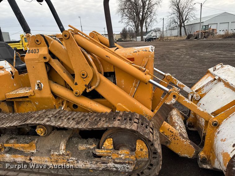 image for item DT0552 John Deere 450C track loader