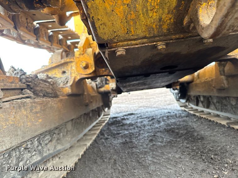 image for item DT0552 John Deere 450C track loader