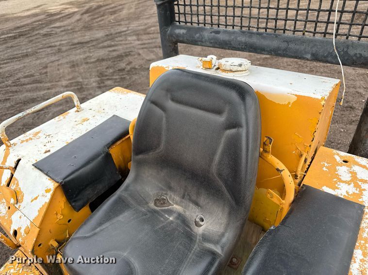 image for item DT0552 John Deere 450C track loader