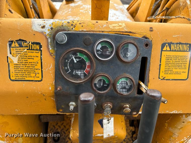 image for item DT0552 John Deere 450C track loader