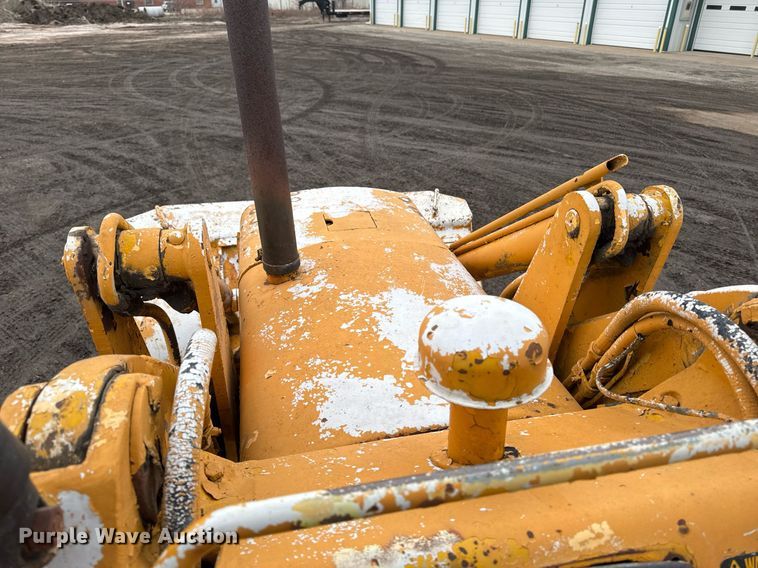 image for item DT0552 John Deere 450C track loader