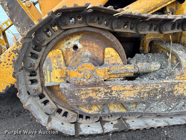 image for item DT0552 John Deere 450C track loader