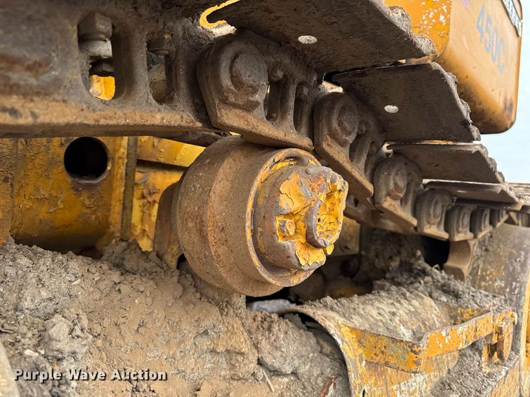image for item DT0552 John Deere 450C track loader