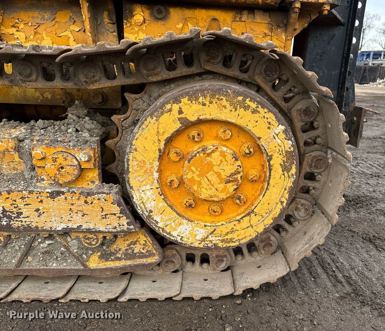 image for item DT0552 John Deere 450C track loader