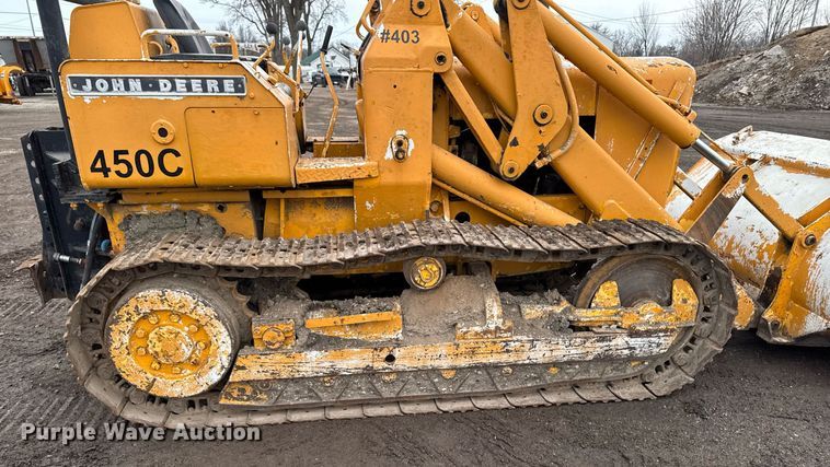 image for item DT0552 John Deere 450C track loader