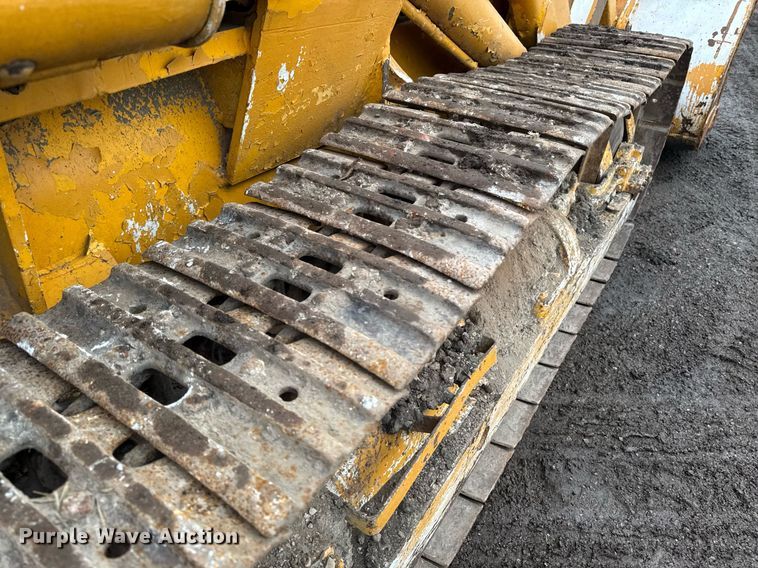 image for item DT0552 John Deere 450C track loader