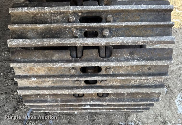 image for item DT0560 2007 John Deere 240D LC long reach excavator