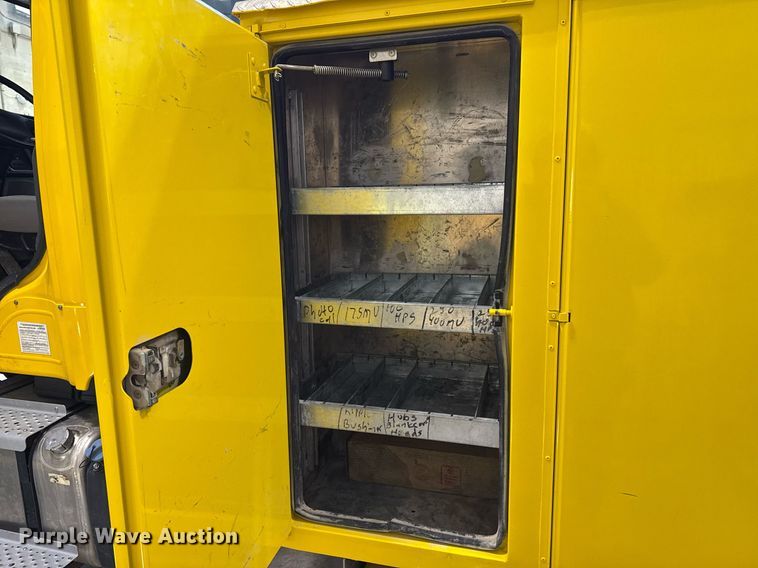 image for item DT0562 2021 Freightliner M2 106 bucket truck