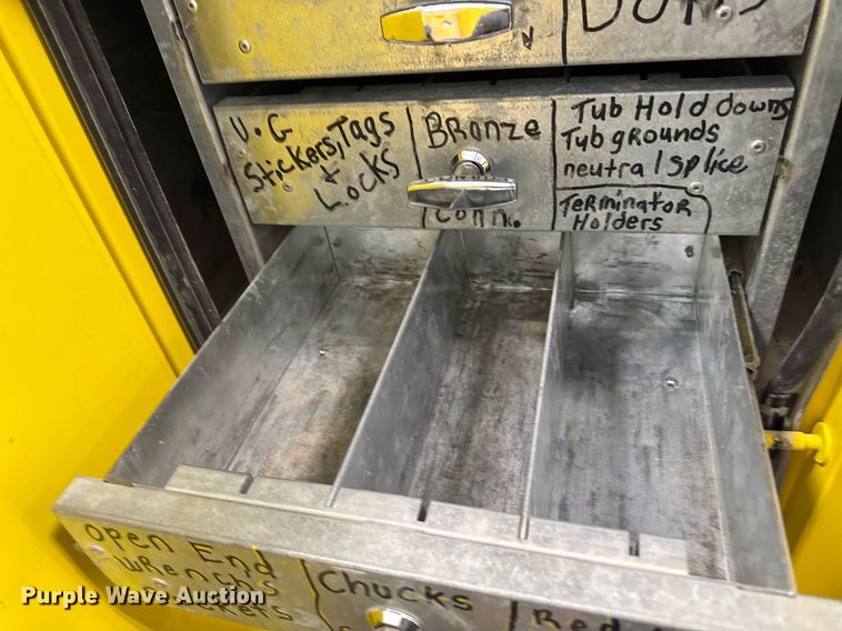 image for item DT0562 2021 Freightliner M2 106 bucket truck