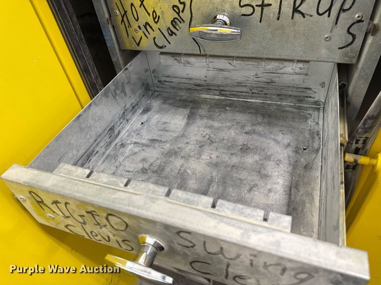 image for item DT0562 2021 Freightliner M2 106 bucket truck