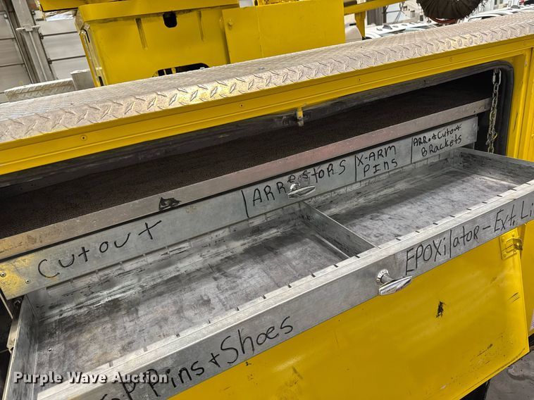 image for item DT0562 2021 Freightliner M2 106 bucket truck