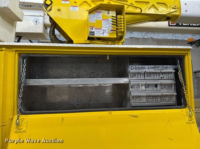 image for item DT0562 2021 Freightliner M2 106 bucket truck