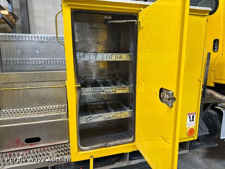 image for item DT0562 2021 Freightliner M2 106 bucket truck