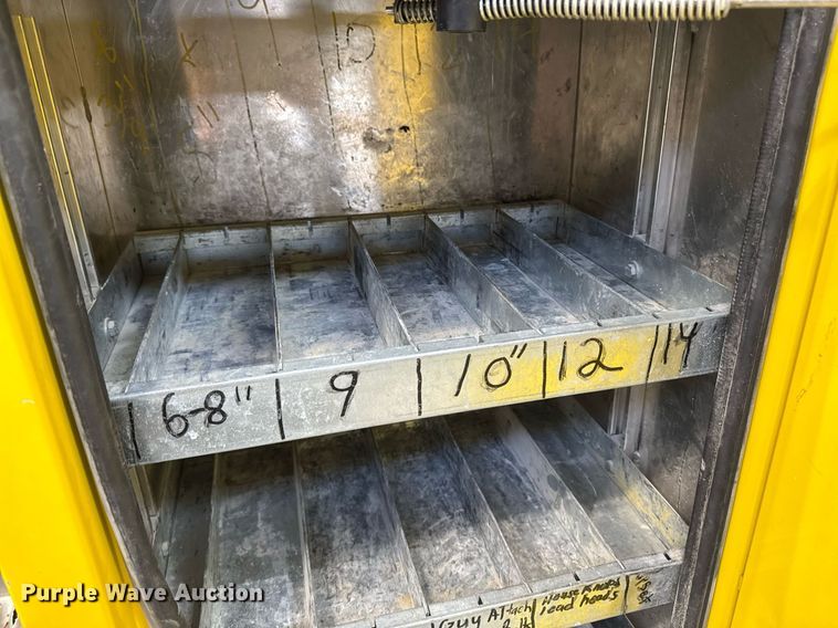 image for item DT0562 2021 Freightliner M2 106 bucket truck