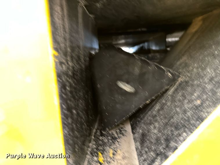 image for item DT0562 2021 Freightliner M2 106 bucket truck